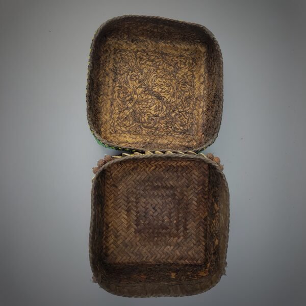 Old Lampung Dowry Beaded Basket - Image 6