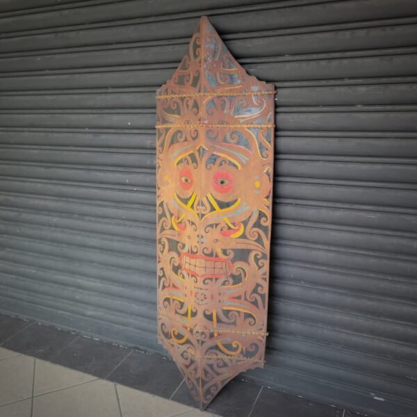 Borneo Dayak Head Hunter Shield - Image 4
