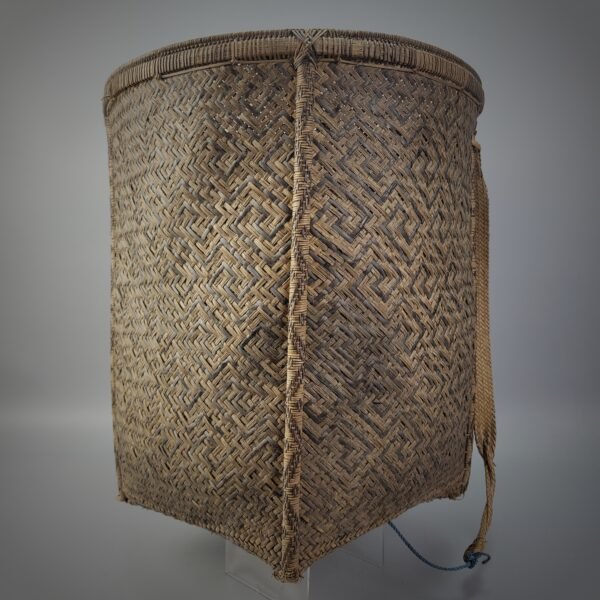 Old Borneo Dayak Wedding Basket with Geometric Patterns ' Solong ' - Image 4