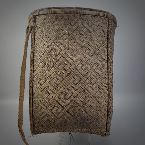 Old Borneo Dayak Wedding Basket with Geometric Patterns ' Solong ' - Image 7