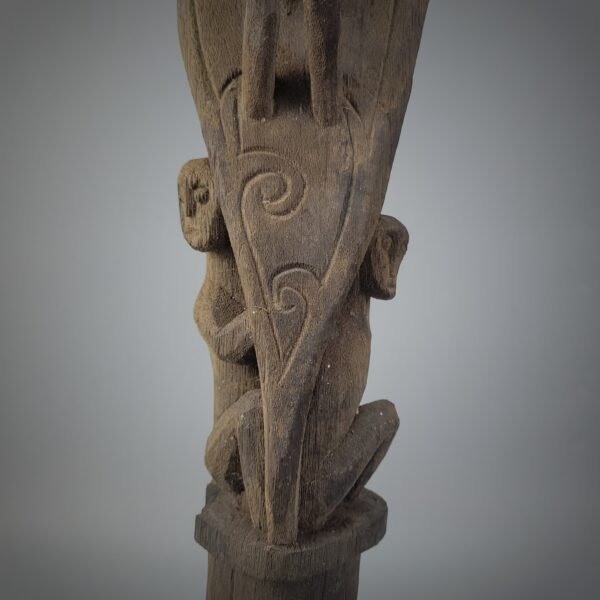 Old Borneo Dayak Iban Ceremonial Sculpture / Totem Pole (Belian) - Image 4