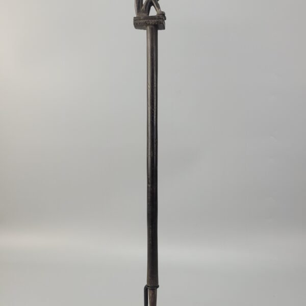 Unusual Borneo Iban Tun Tun with Standing Figure - Image 2