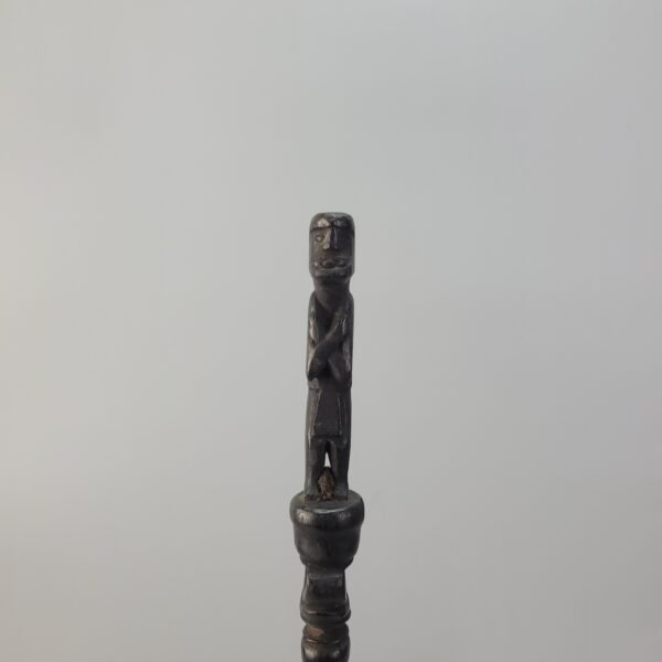 Unusual Borneo Iban Tun Tun with Standing Figure - Image 5