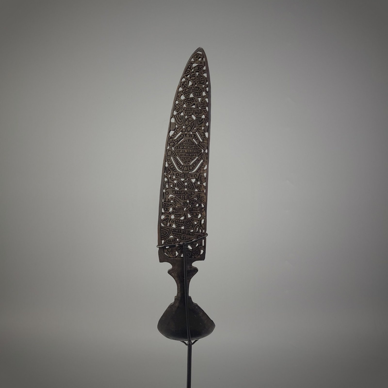 Timor Ceremonial Ladder/ Spoon - Image 9