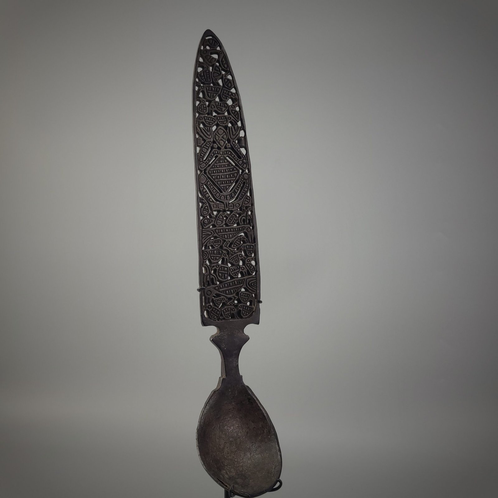 Timor Ceremonial Ladder/ Spoon - Image 12