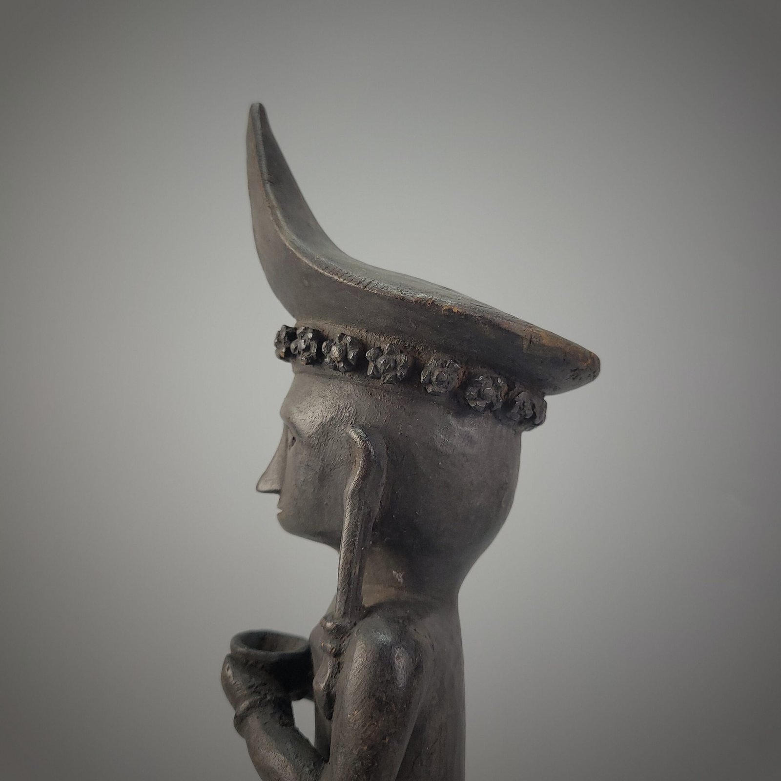 Nias Adu Zatua Female Carved Wooden Figure - Image 6