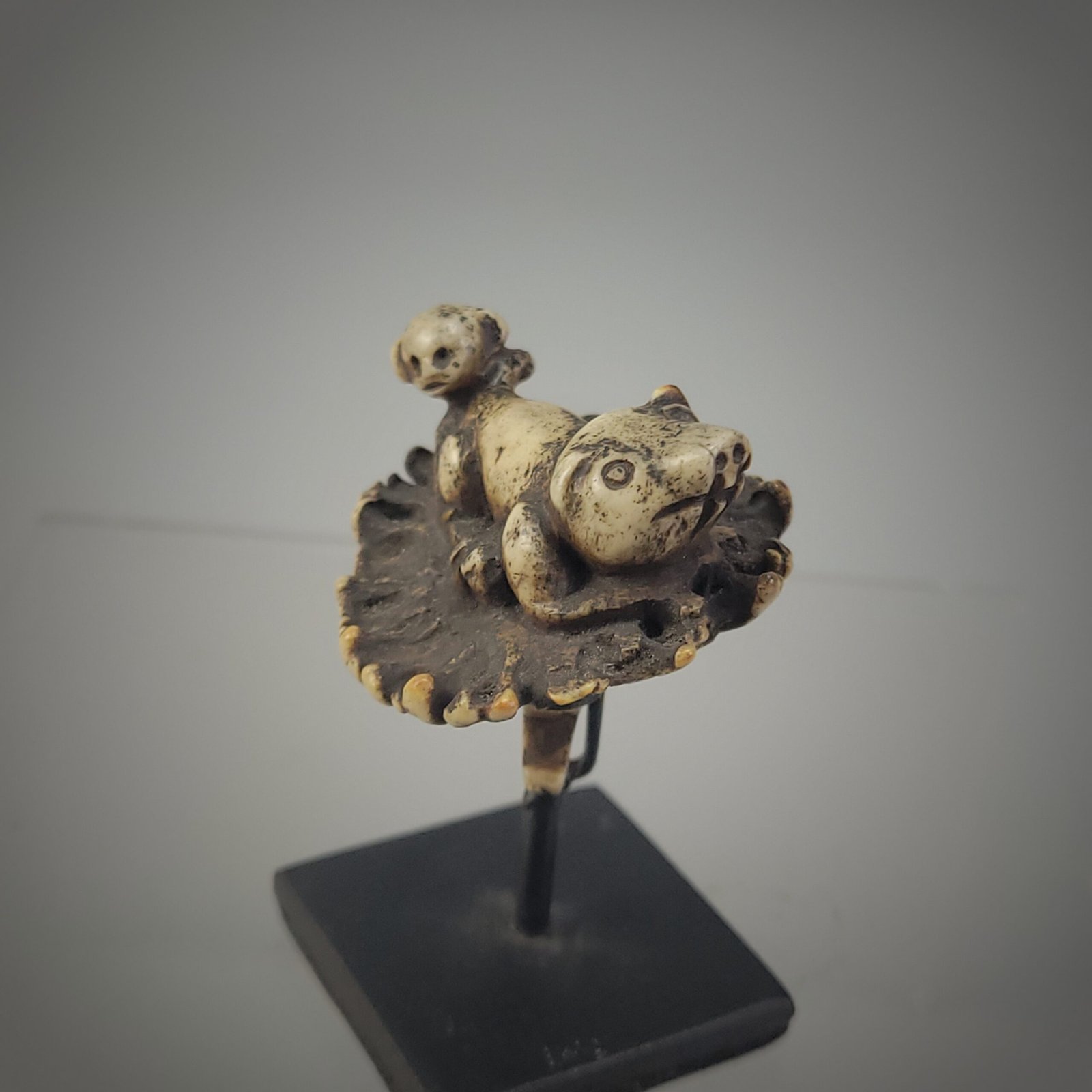 Dayak Head Hunter's Charm Toggle - Image 7