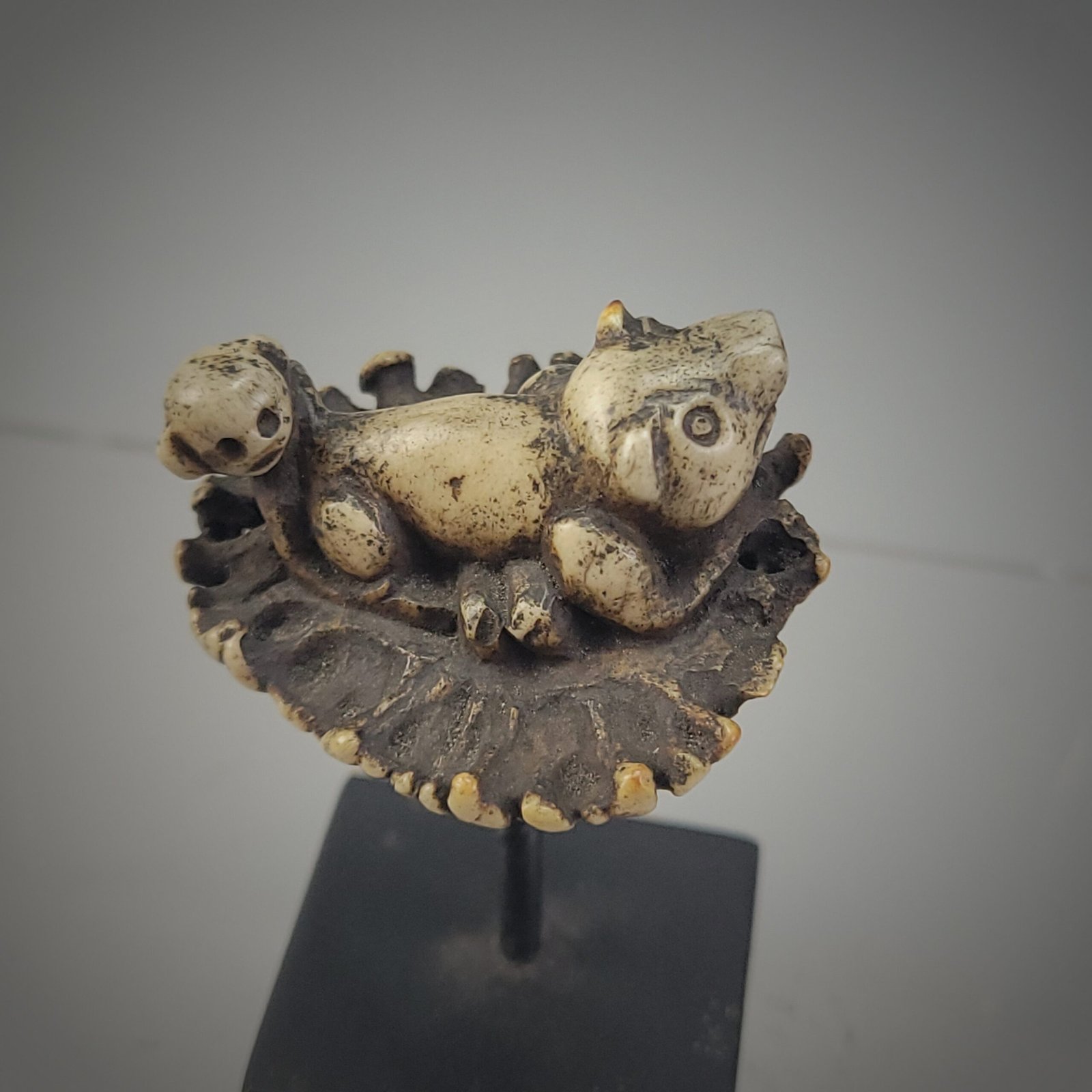Dayak Head Hunter's Charm Toggle - Image 3