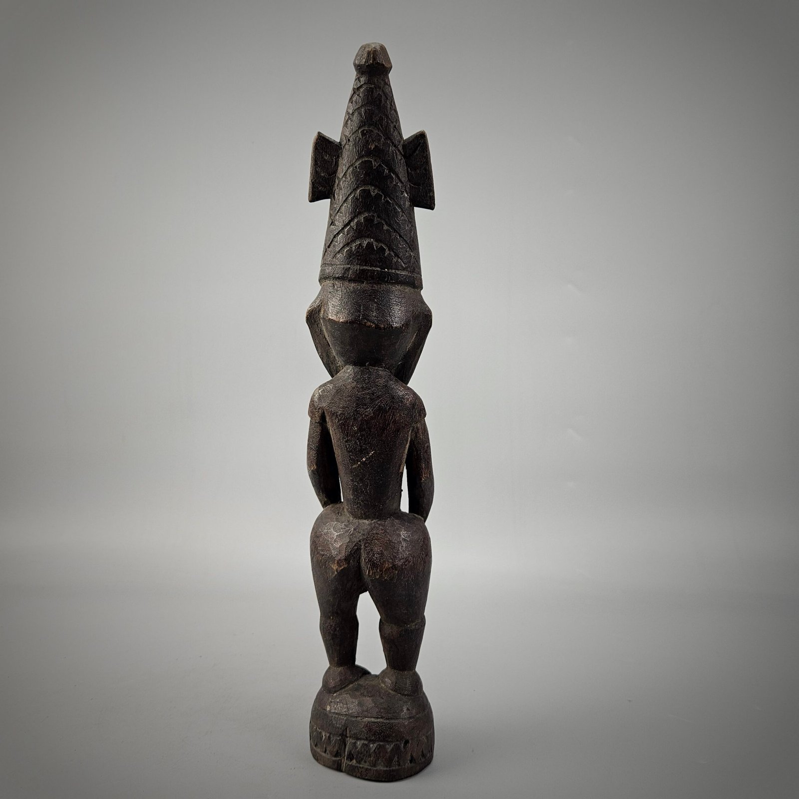 Old Sepik Figure - Image 7